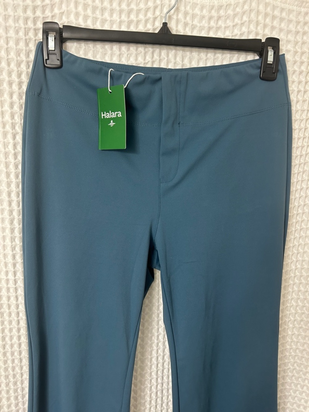 NWT Halara Teal High Waisted Flare Work Leisure Pants Stretch Back Pocket Large - Picture 2 of 5